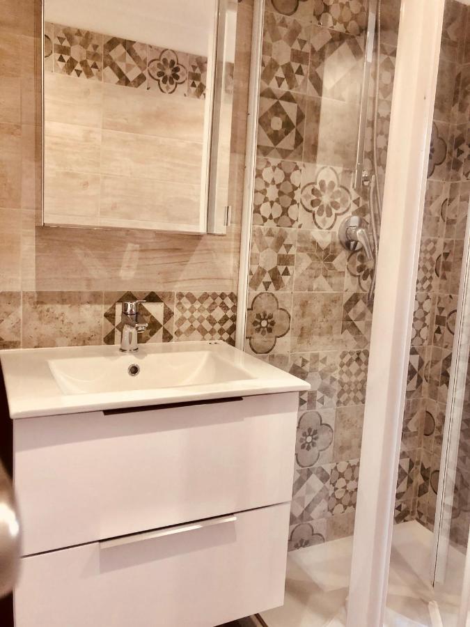 Heart Of Rome Vatican Deluxe New Apartment 1Gb Wifi מראה חיצוני תמונה